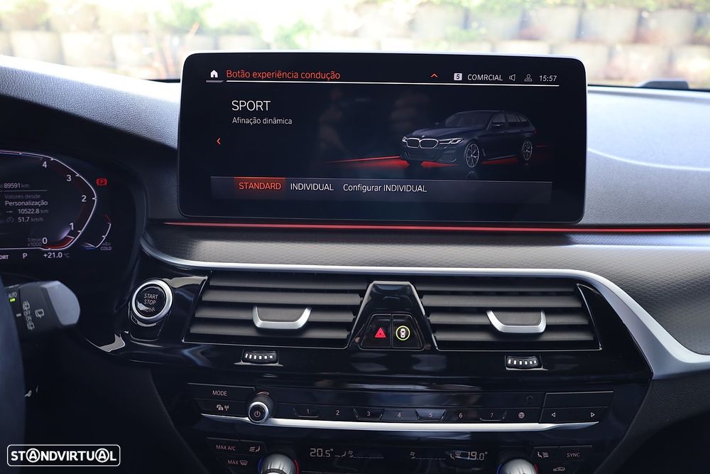 BMW 520 d Pack Desportivo M Auto - 35