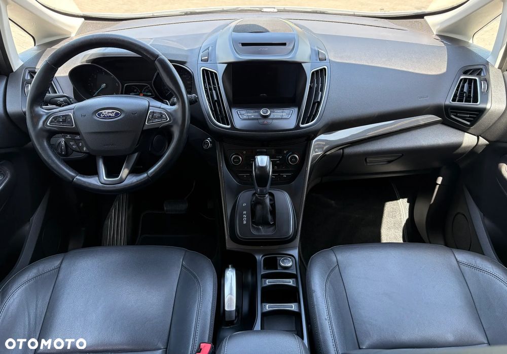 Ford Grand C-MAX - 10