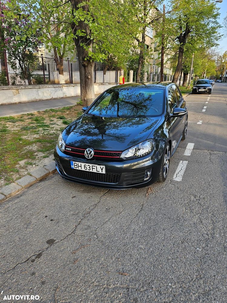 Volkswagen Golf 2.0 TSI GTI DSG - 1