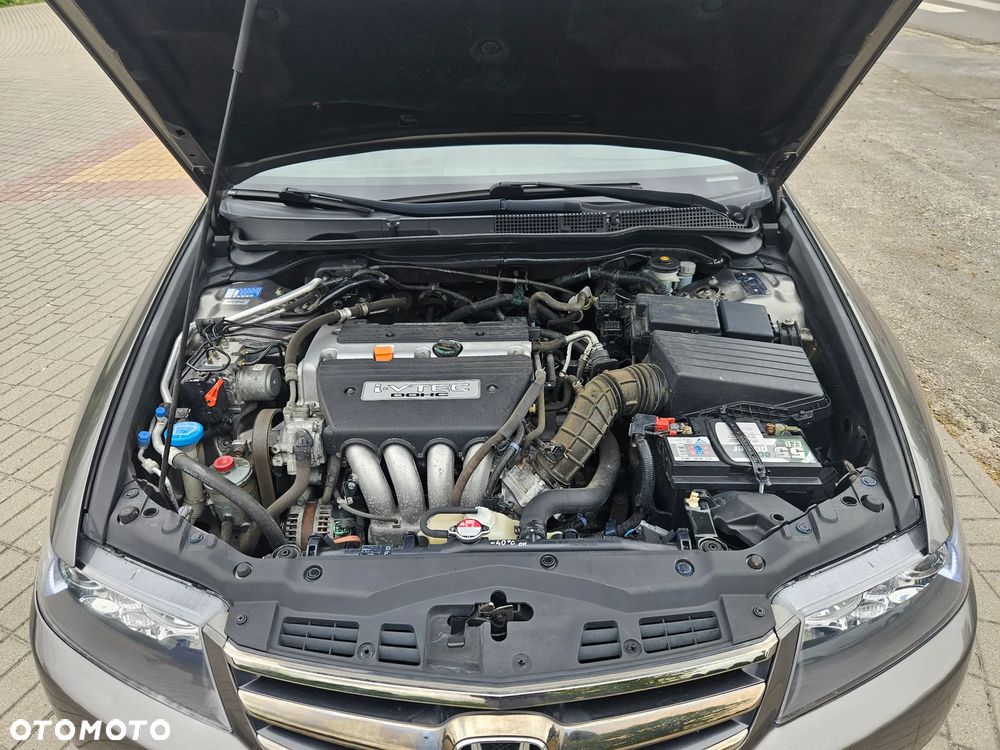 Honda Accord 2.0 i Executive - 19