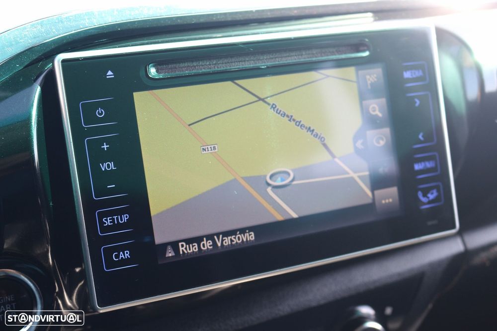 Toyota Hilux 2.4 D-4D 4WD Tracker - 24