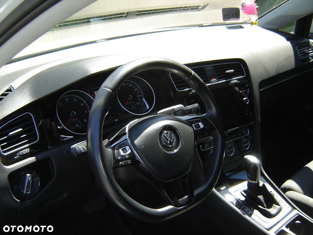 Volkswagen Golf - 7