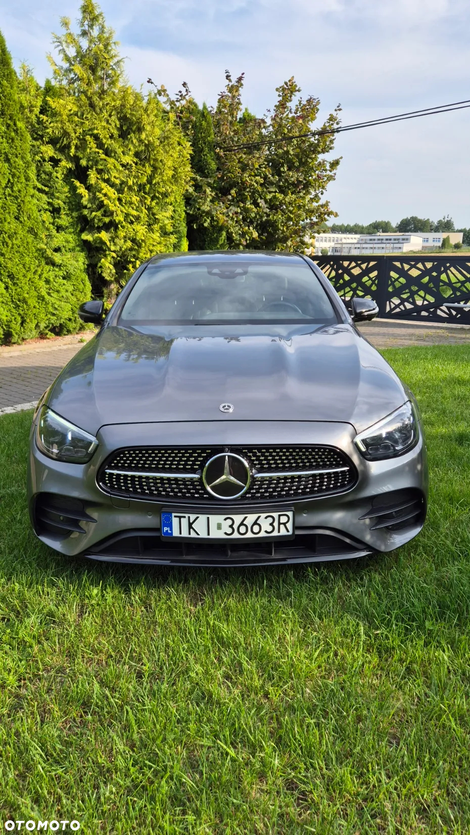 Mercedes-Benz Klasa E 220 d 9G-TRONIC AMG Line - 3