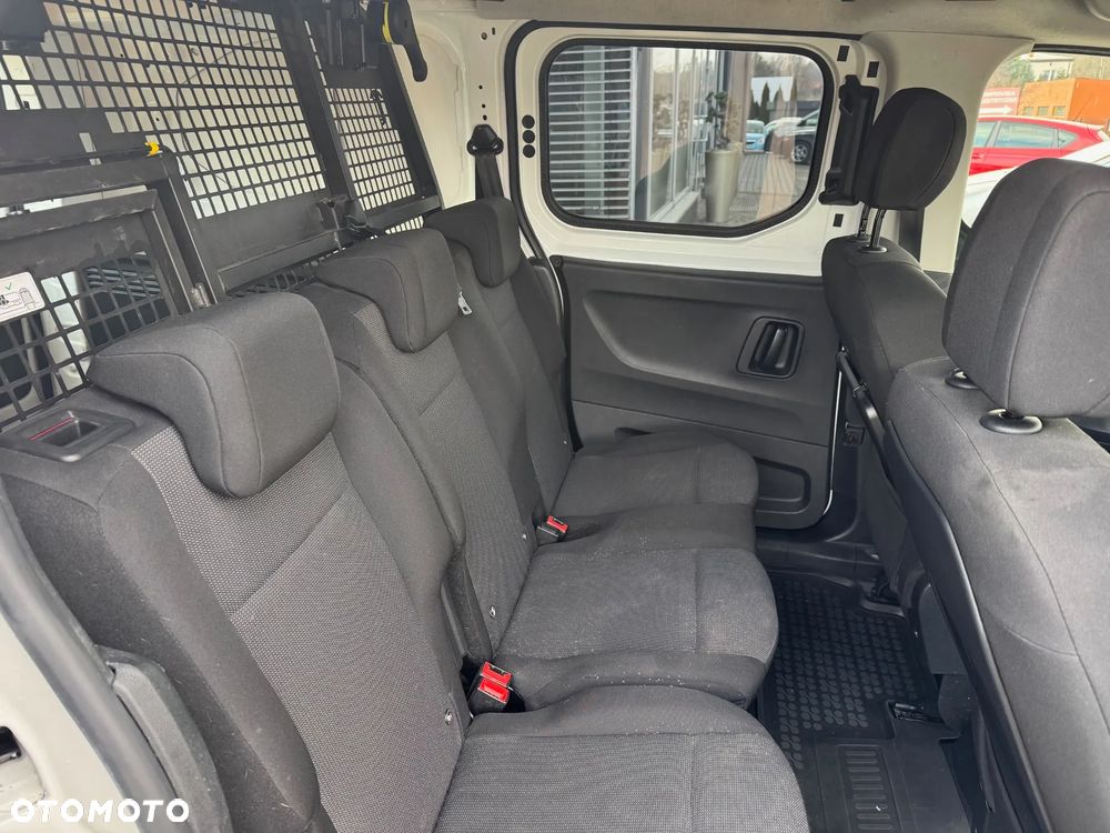 Toyota Proace City - 13