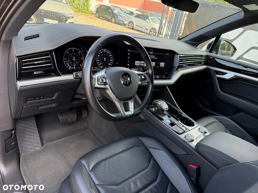 Volkswagen Touareg 3.0 V6 TDI 4Motion DPF Automatik R-Line - 13