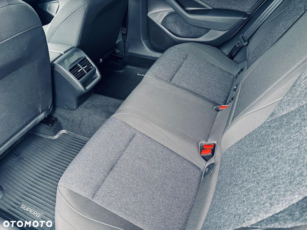 Skoda Superb 1.5 TSI mHEV Essence DSG - 14