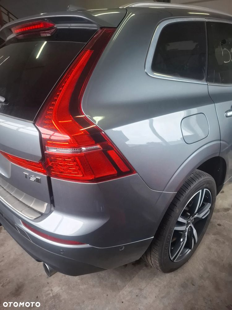 Volvo XC60 II zderzak tyl 6 PDC kod lakieru 714 - 5