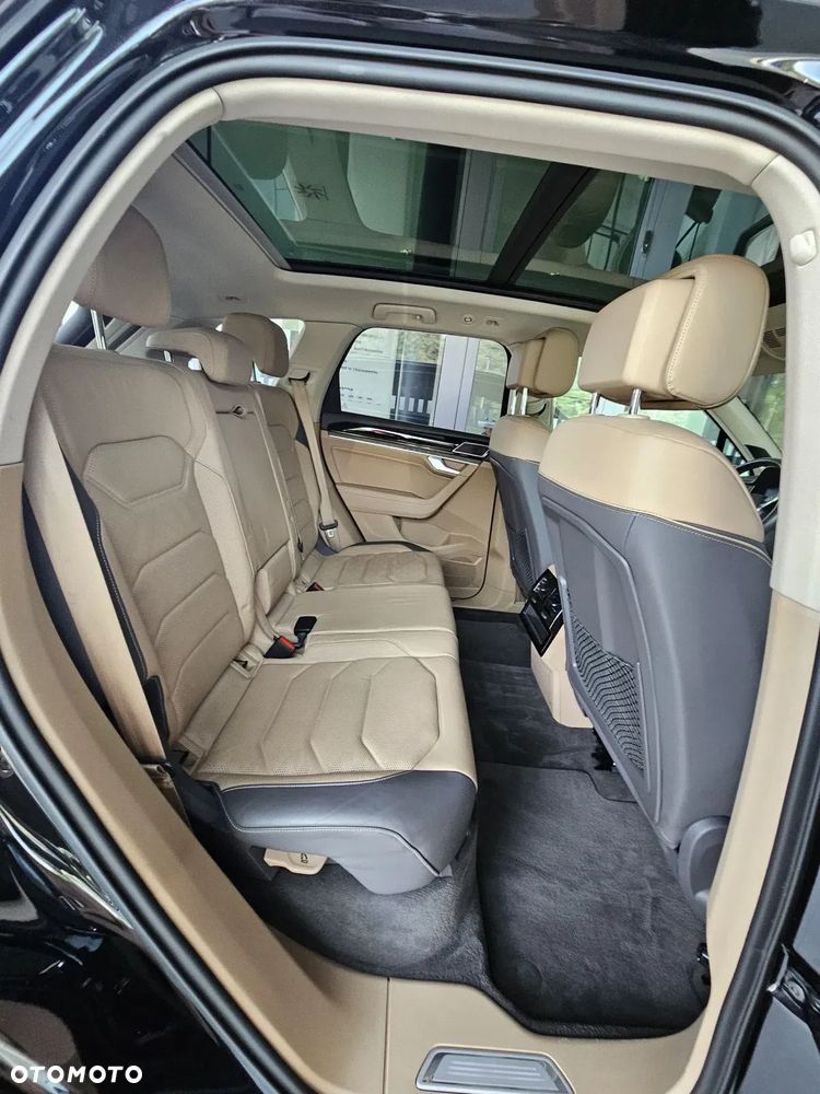 Volkswagen Touareg - 35