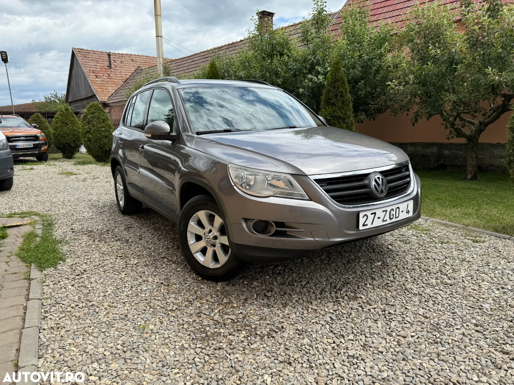 Volkswagen Tiguan 2.0 TDI 4Motion Trend & Fun - 2