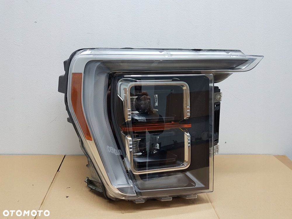 LAMPA PRZÓD PRAWA FORD F150 21- FULL LED USA - 1