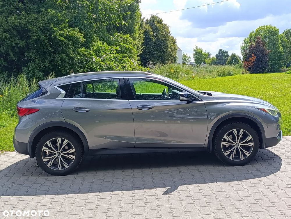 Infiniti QX30 2.0t DCT AWD Premium - 4