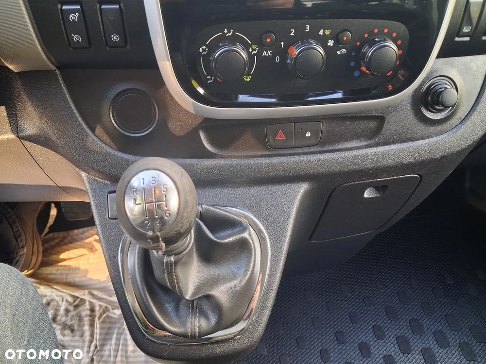 Renault Trafic - 14
