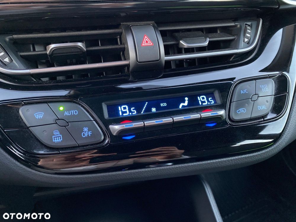 Toyota C-HR - 14