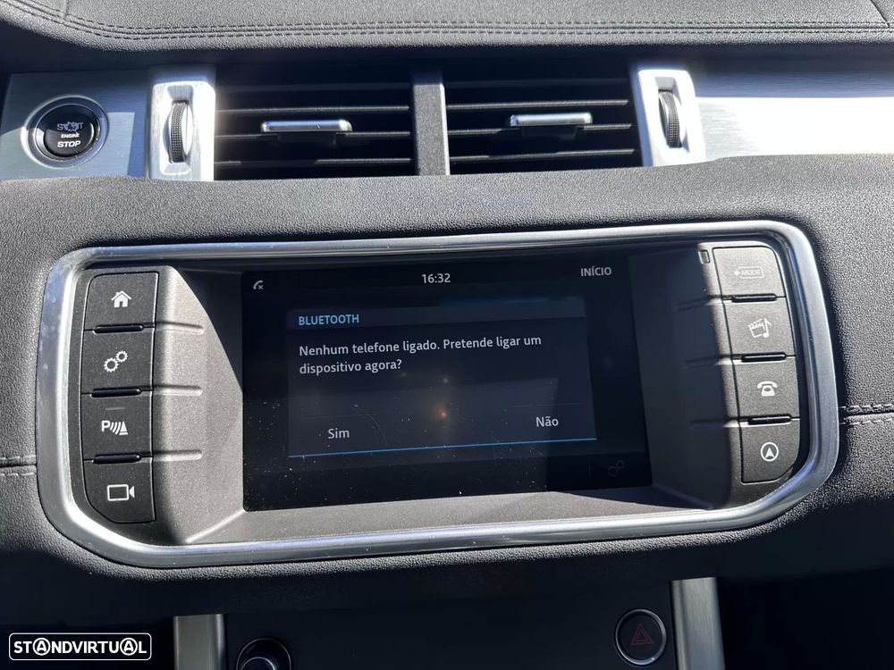 Land Rover Range Rover Evoque 2.0 D150 AWD R-Dynamic Auto - 39