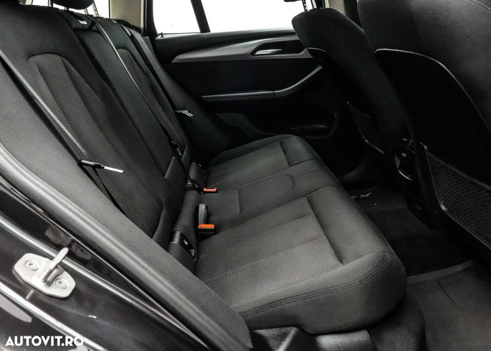 BMW X3 xDrive30e AT PHEV - 17