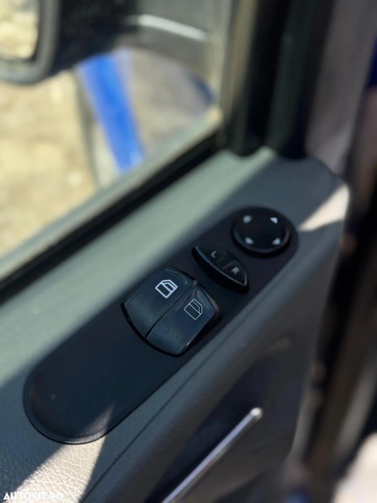 Mercedes-Benz Vito 113 CDI Kompakt Mixto - 32