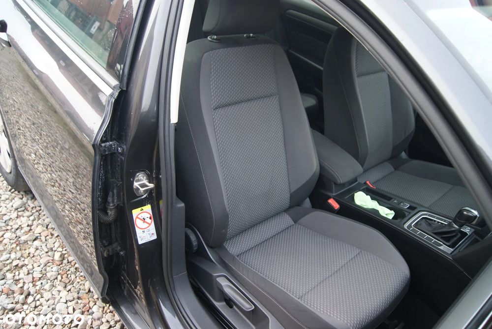 Volkswagen Passat 1.5 TSI EVO Elegance DSG - 15