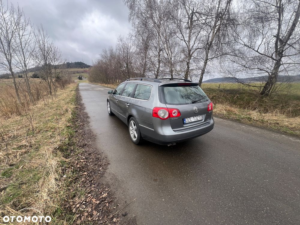 Volkswagen Passat 2.0 TDI Individual Chrom - 12