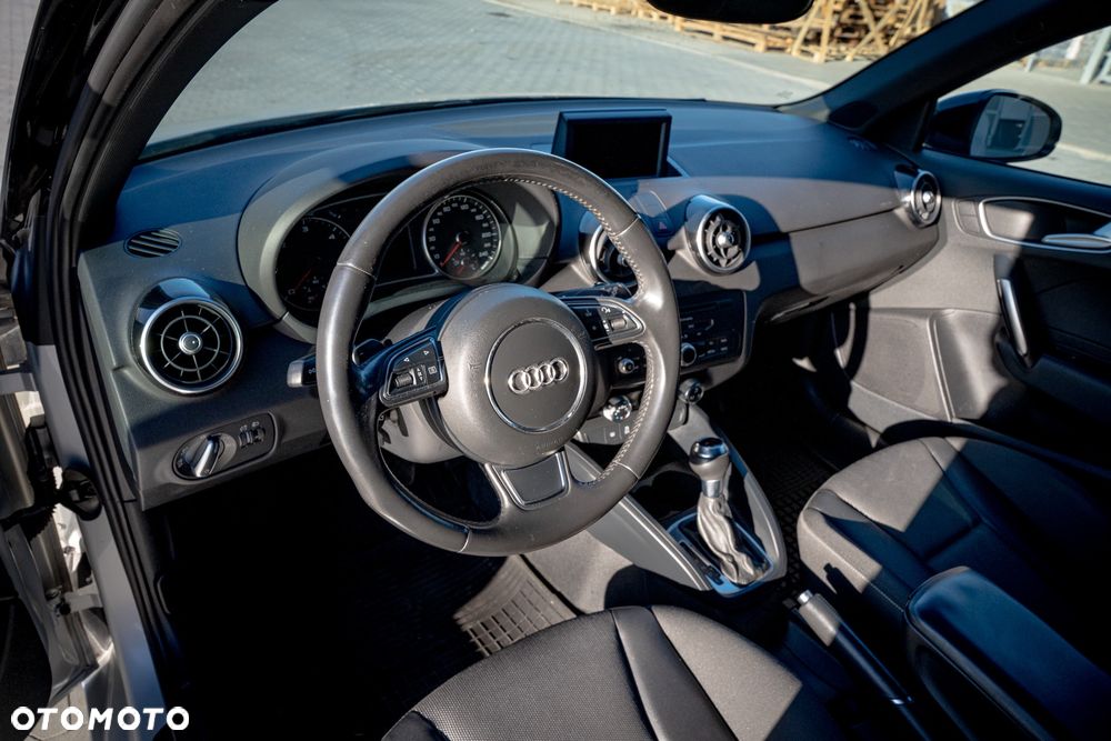 Audi A1 Sportback 1.6 TDI Ambition S tronic - 13