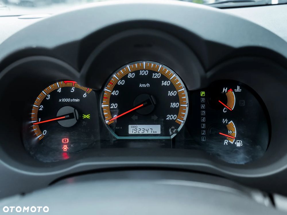 Toyota Hilux 3.0 D-4D SR5-X Platinium - 13