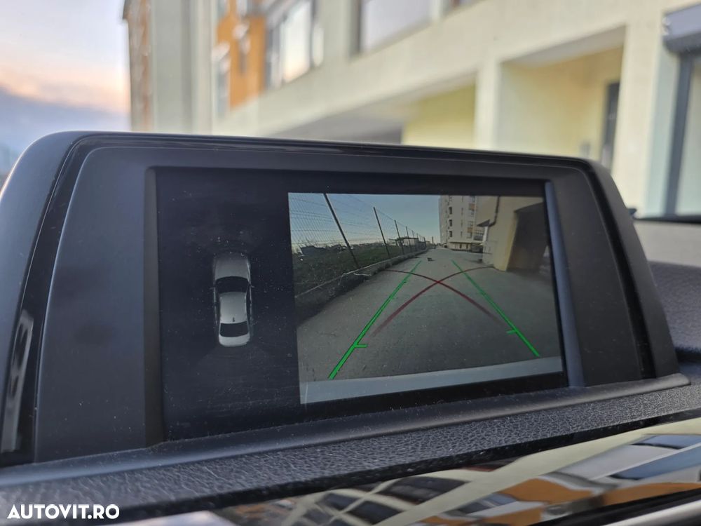 BMW Seria 3 320d Aut. xDrive - 9