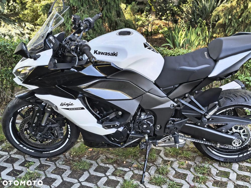 Kawasaki Ninja 1000 SX - 2