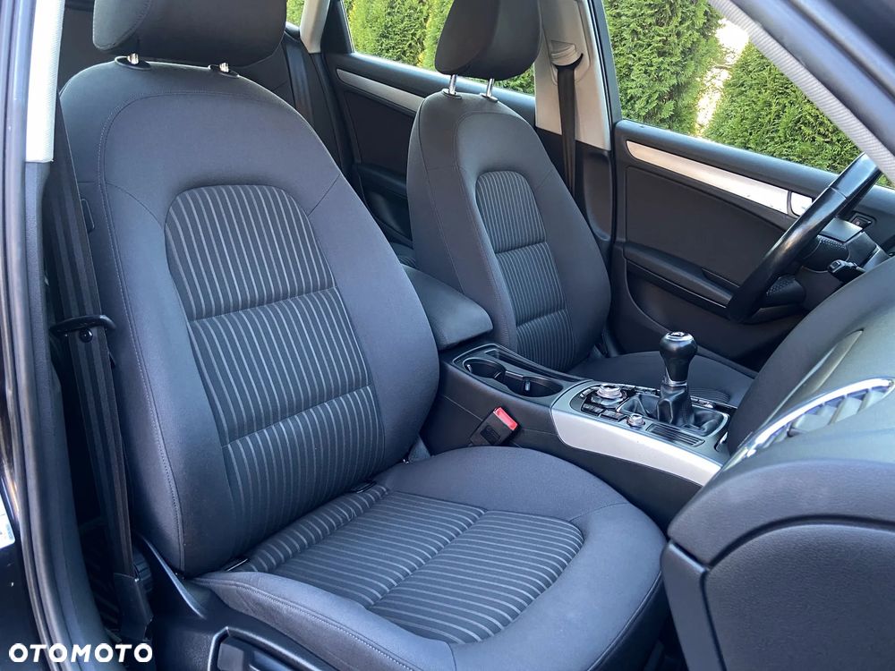 Audi A4 Limousine 1.8 TFSI Ambiente - 23