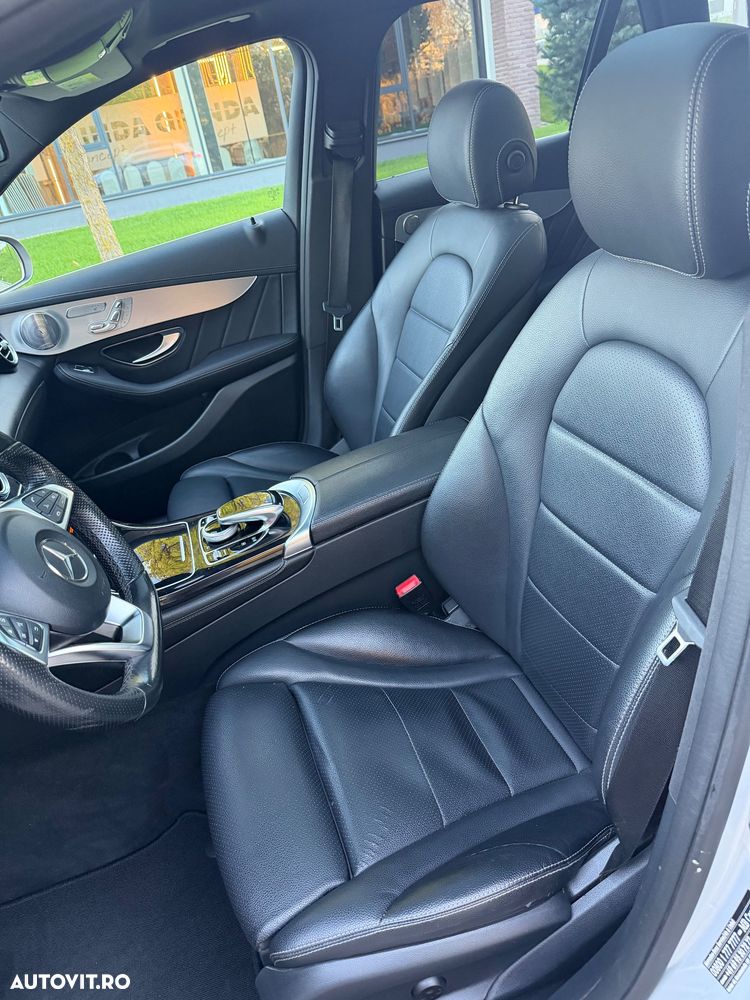 Mercedes-Benz GLC 250 d 4MATIC 9G-TRONIC AMG Line - 23
