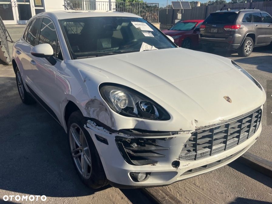 Porsche Macan 2015 photo 2