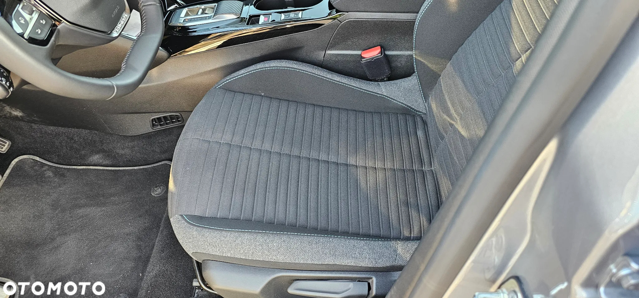 Peugeot 208 Elektromotor 136 E-Style - 19