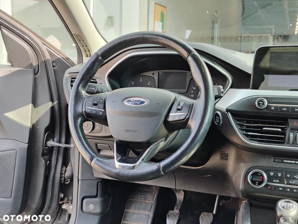 Ford Focus 1.5 EcoBlue Titanium - 13
