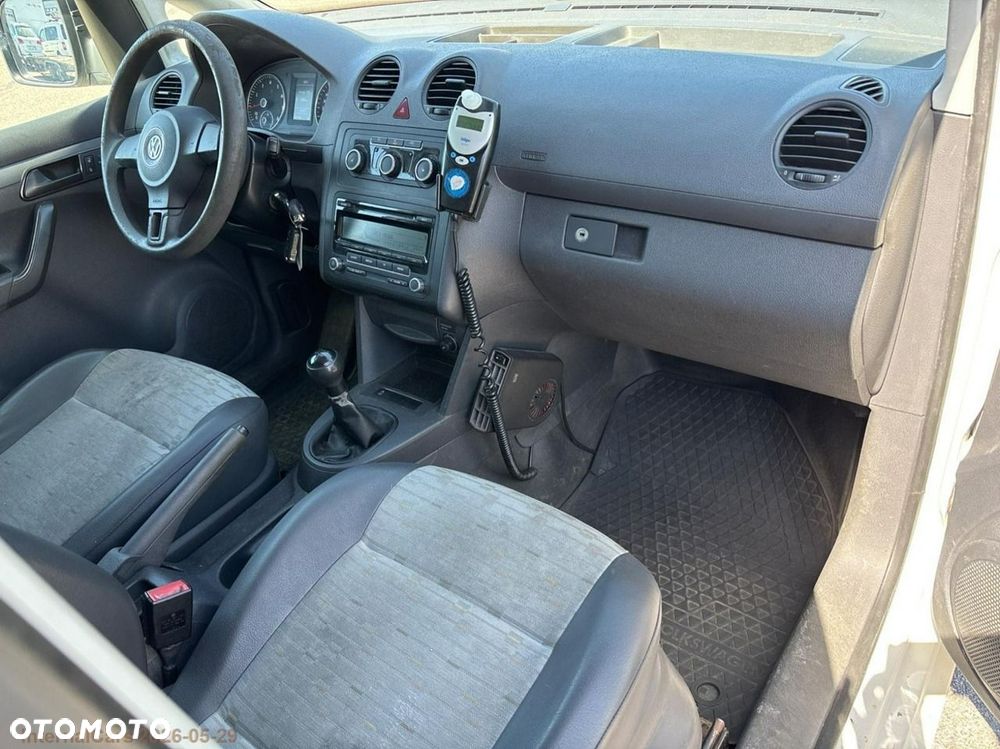 Volkswagen Caddy - 9