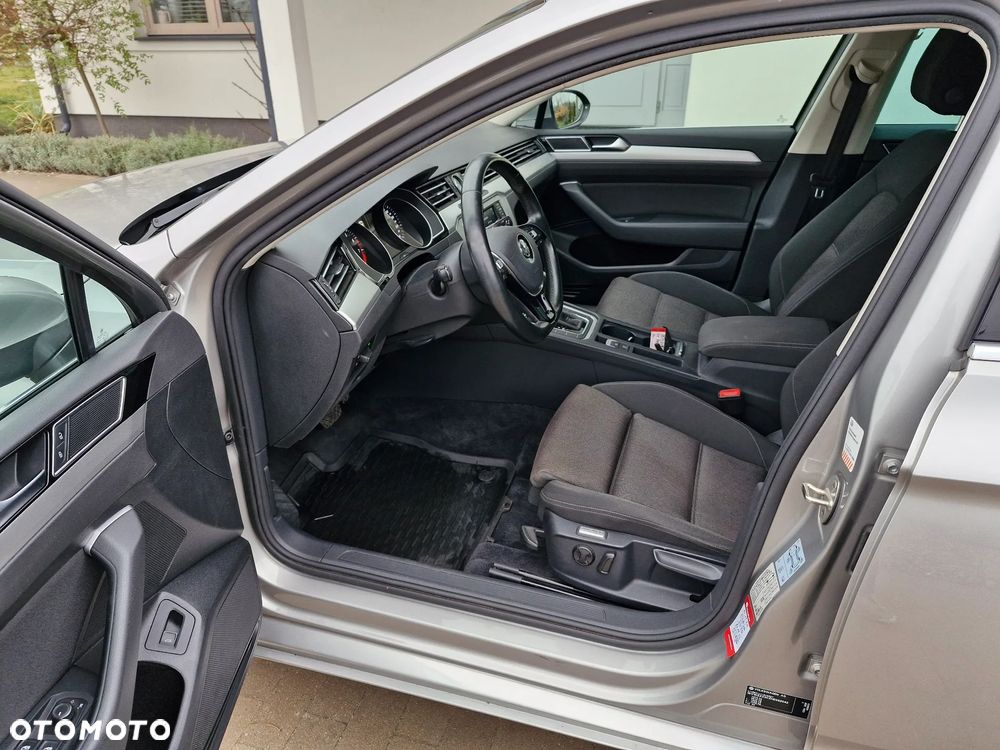 Volkswagen Passat 1.4 TSI ACT (BlueMotion Technology) DSG Highline - 17