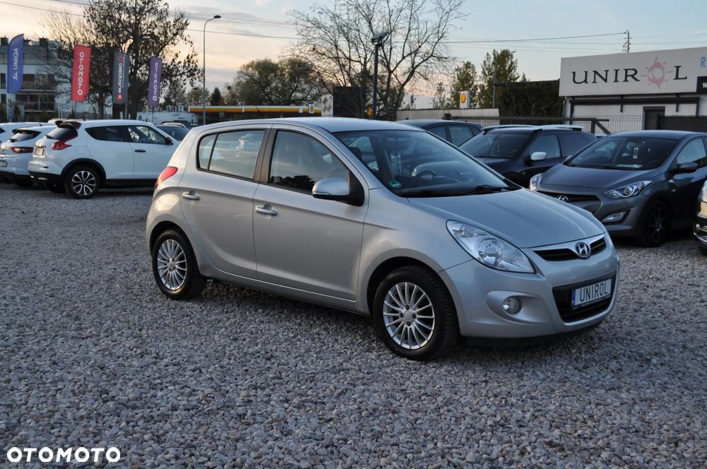 Hyundai i20 1.2 UEFA EURO 2012 Edition - 4