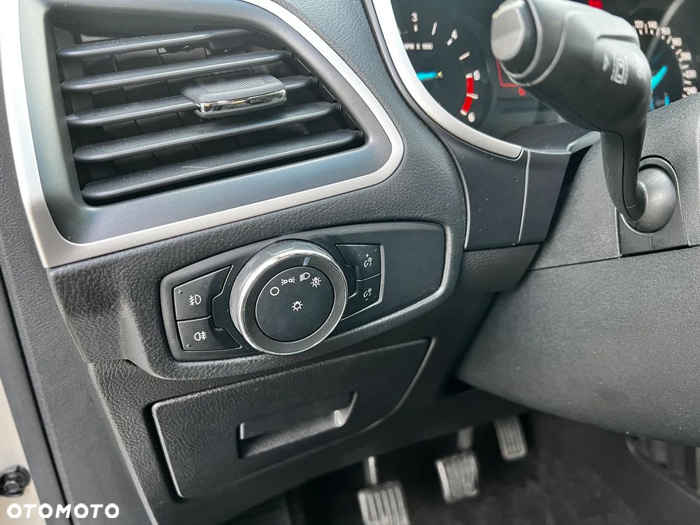 Ford Edge 2.0 TDCi 4WD Titanium - 17