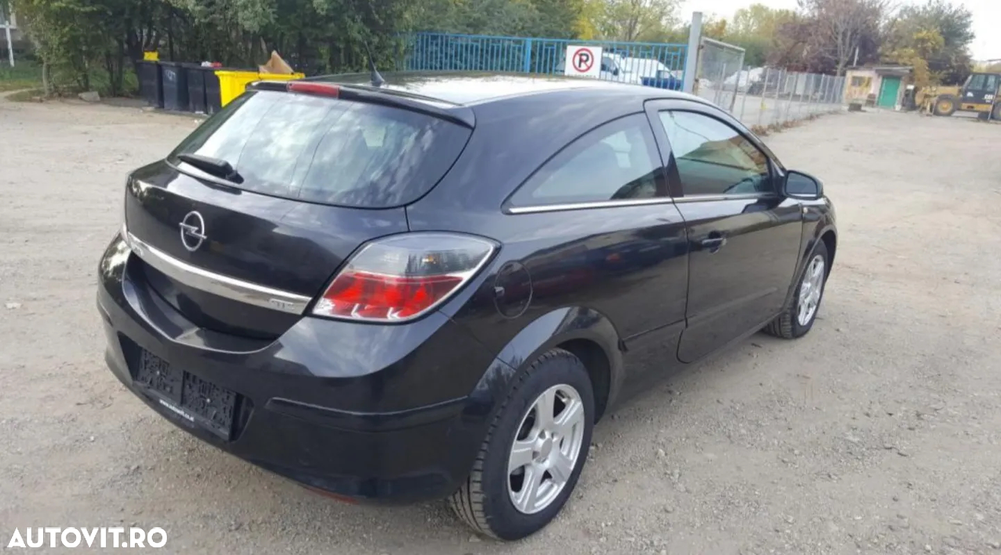 Opel Astra GTC 1.4 - 6
