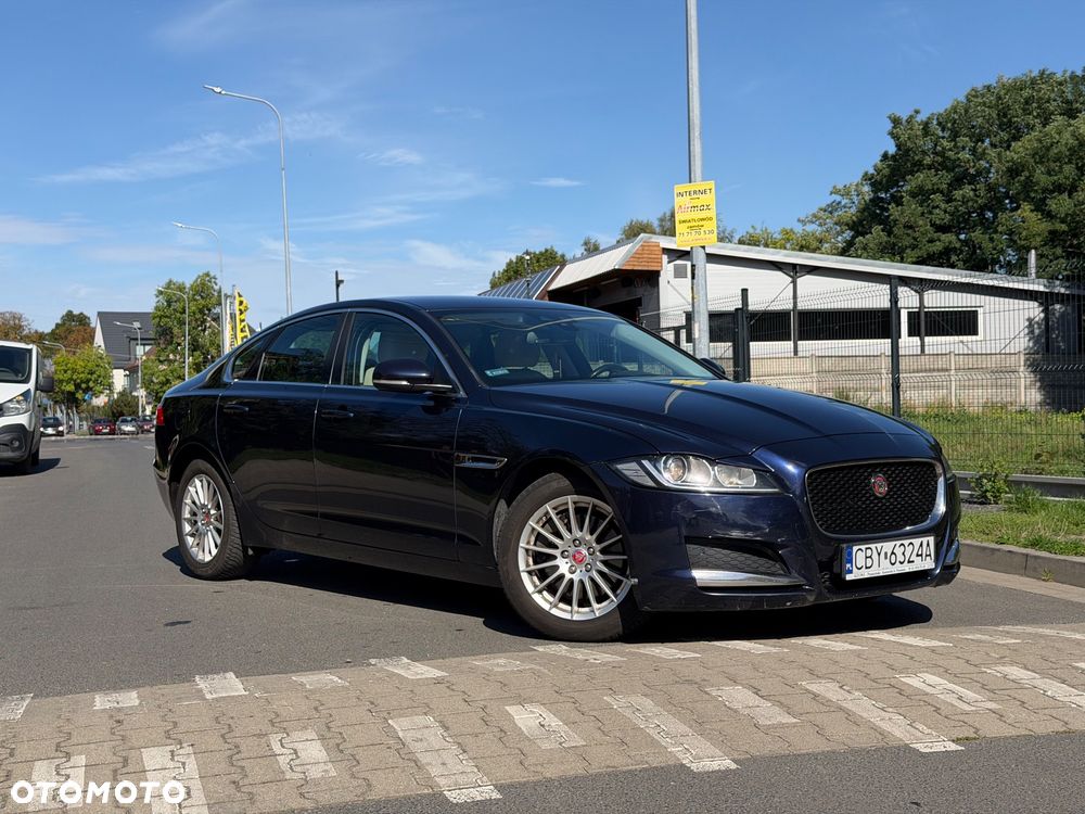 Jaguar XF 2.0 i4D Pure - 1
