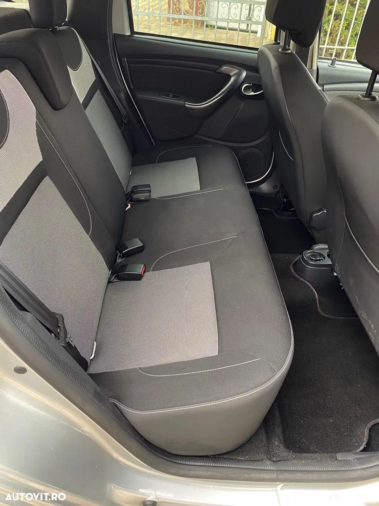 Dacia Duster 1.5 dCi 4x2 Laureate - 8