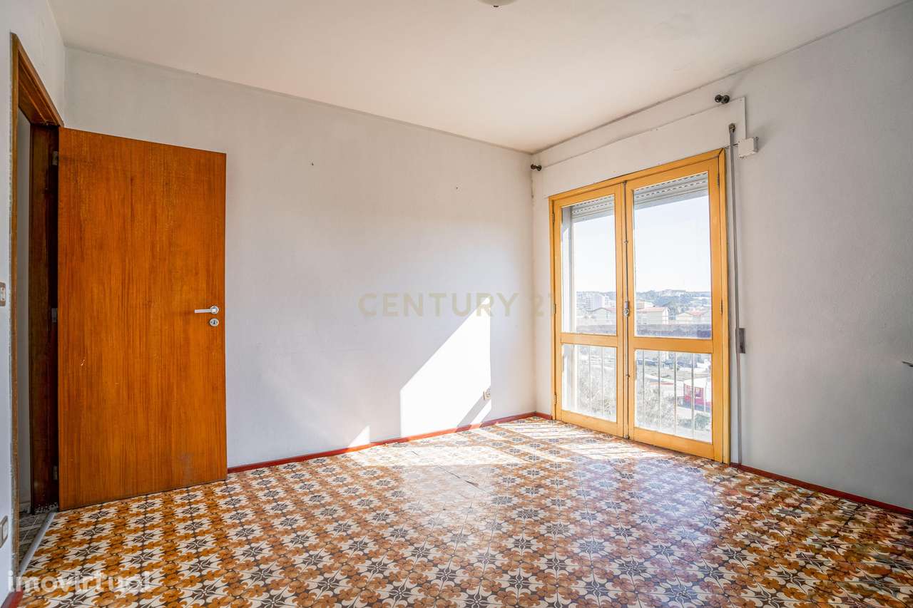 APARTAMENTO T2 – Tavarede, Figueira da Foz | Oportunidade de Remodelaç - Grande imagem: 5/14