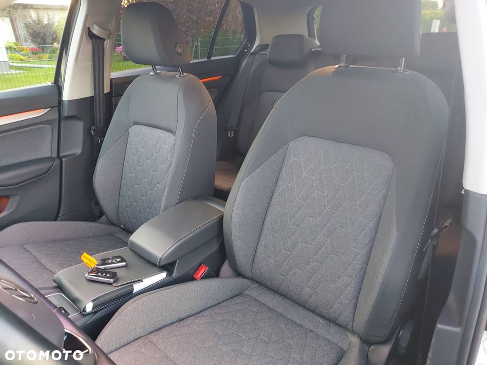 Volkswagen Golf 1.0 eTSI OPF DSG Move - 17
