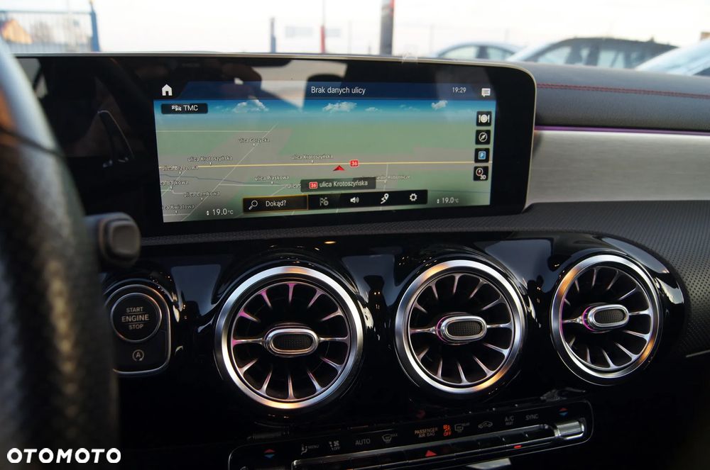 Mercedes-Benz CLA 200 d 8G-DCT AMG Line Advanced Plus - 21