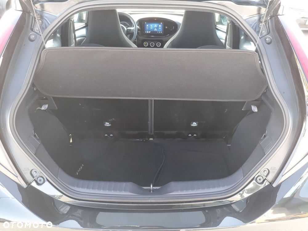 Toyota Aygo X 1.0 VVT-i Style CVT - 13