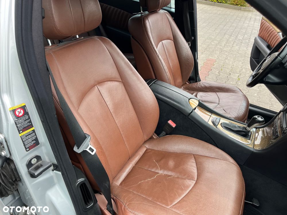 Mercedes-Benz Klasa E 320 CDI 4-Matic Avantgarde - 17