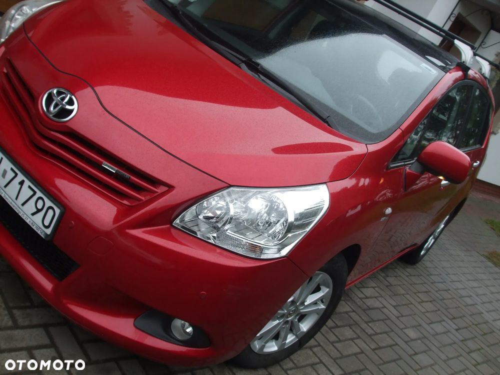 Toyota Corolla Verso - 6
