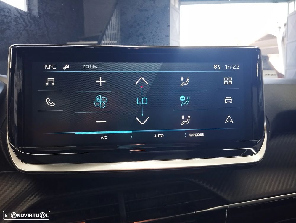 Peugeot 2008 1.2 PureTech Style - 26