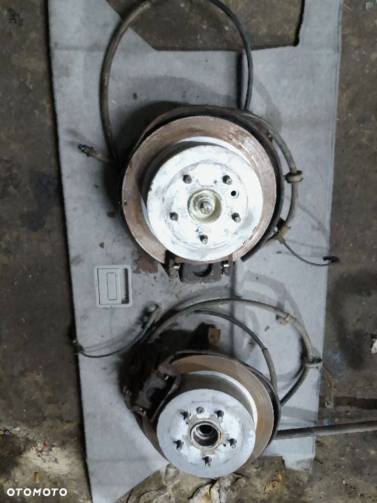 Zwrotnica,Piast,Tarcza kotwiczna Lexus RX400H,RX350,RX330,RX300, 2004-2009R - 1