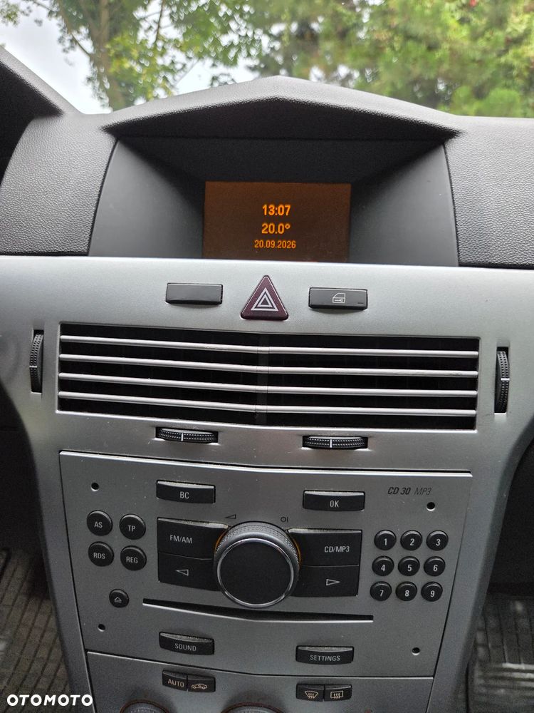 Opel Astra 1.6 Enjoy - 10