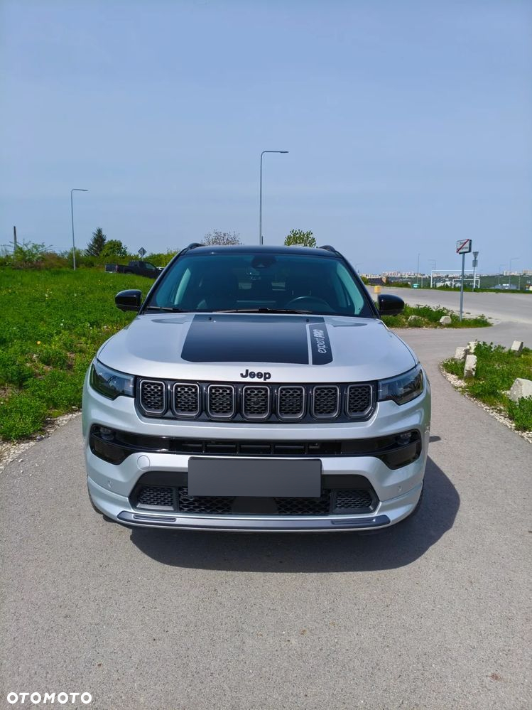 Jeep Compass - 4