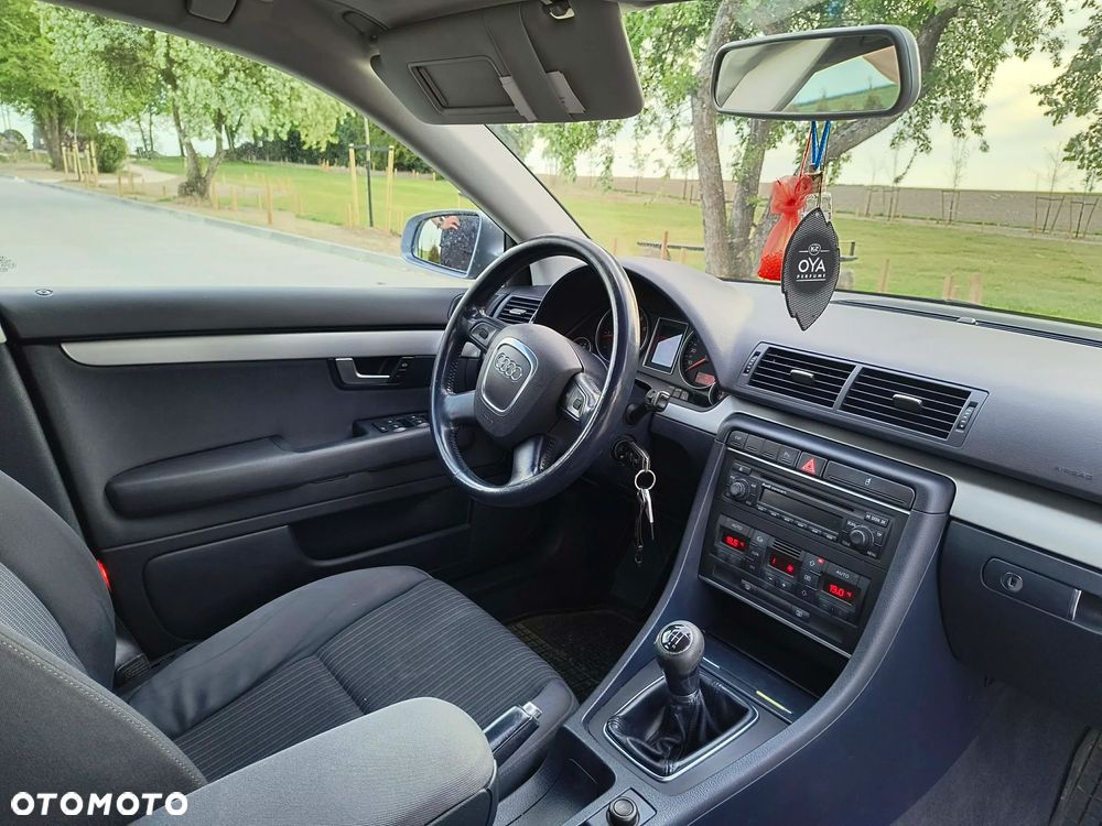 Audi A4 Avant - 6