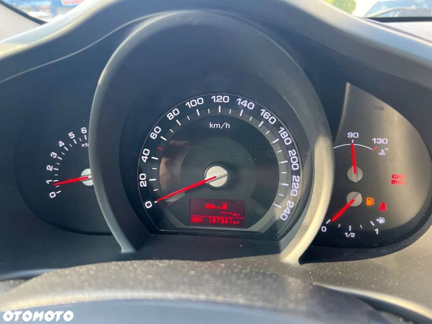 Kia Sportage - 14